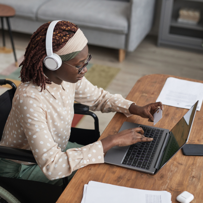 VAPH toegankelijkheid vrouw in rolstoel